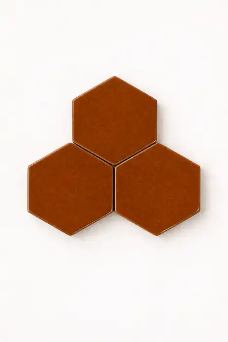 Hexagonito Liso Caramelo